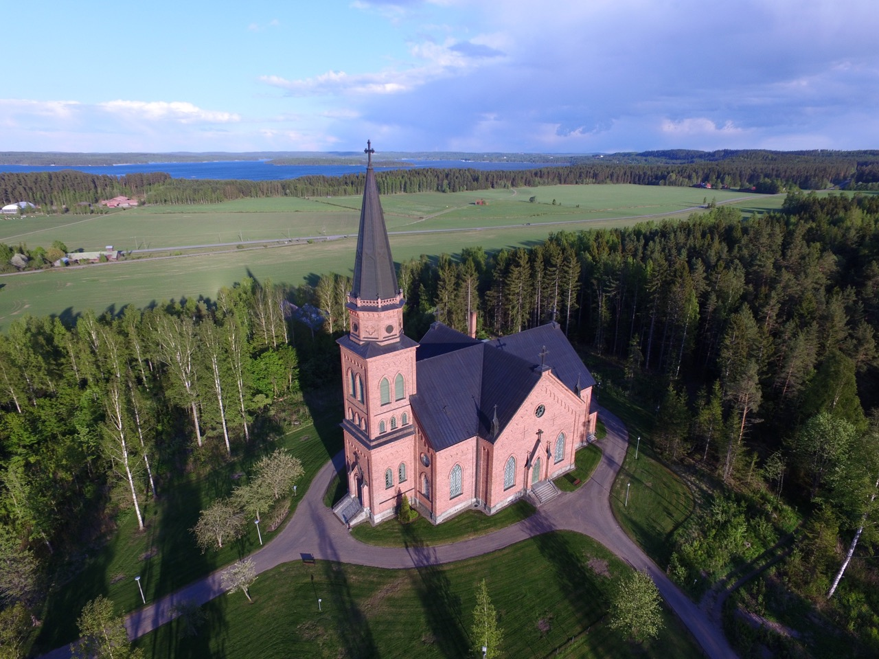 Asikkalan kirkko - Asikkalan seurakunta